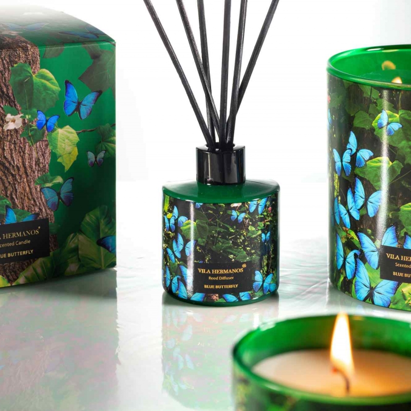Vila Hermanos presents Blue Butterfly, the new scent and design of its Jungletopia collection.