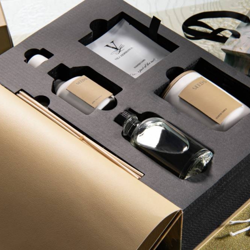 Vila Hermanos presents the gift of the season: A new exquisite box of the Organic Collection.